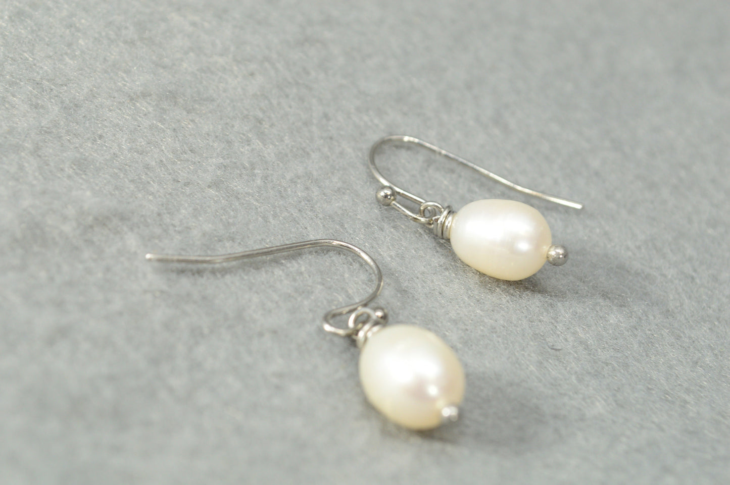 Classy Stainless Steel earrings with Freshwater Teardrop Bead, Chic and dainty earrings for a classy touch, 3cm 1.1"