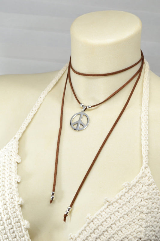 NEW *** Threads of Peace: An Exquisite Necklace That Embodies Tranquility and Balance. Stylish faux leather peace symbol necklace. Estibela.