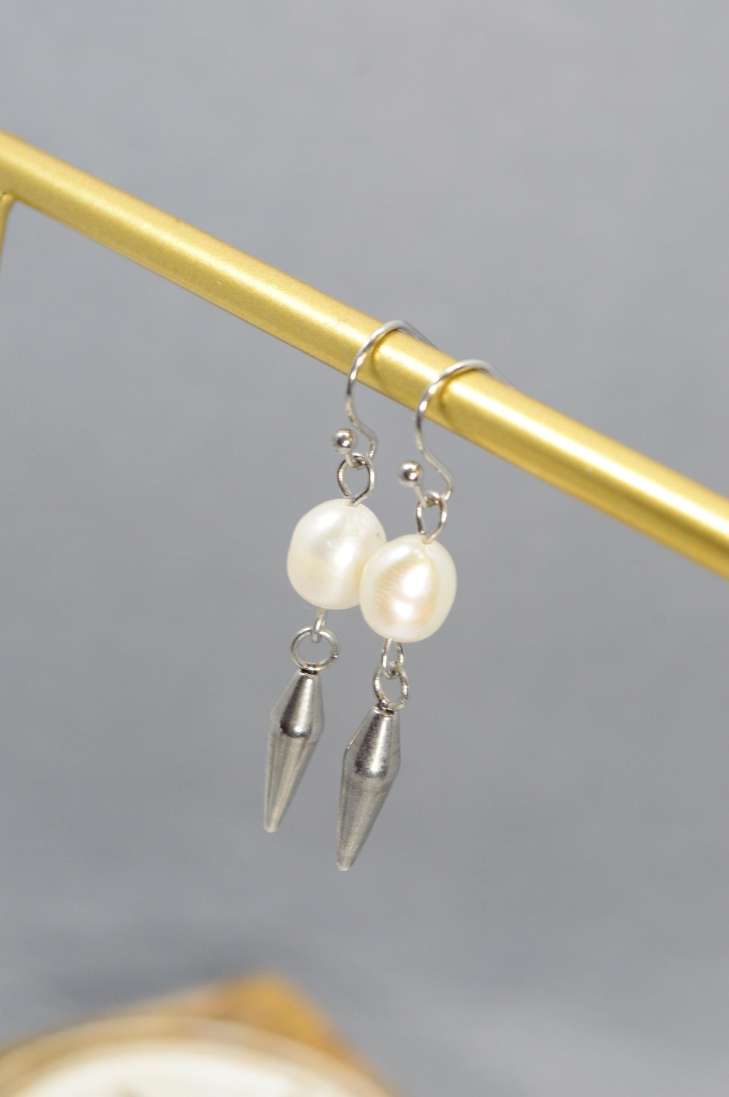 NEW *** Edgy Stainless Steel Dangle Earrings with Freshwater Pearls and Spike Charm, Minimalist Jewelry by Estibela, Bold Style, 4cm - 1.5"